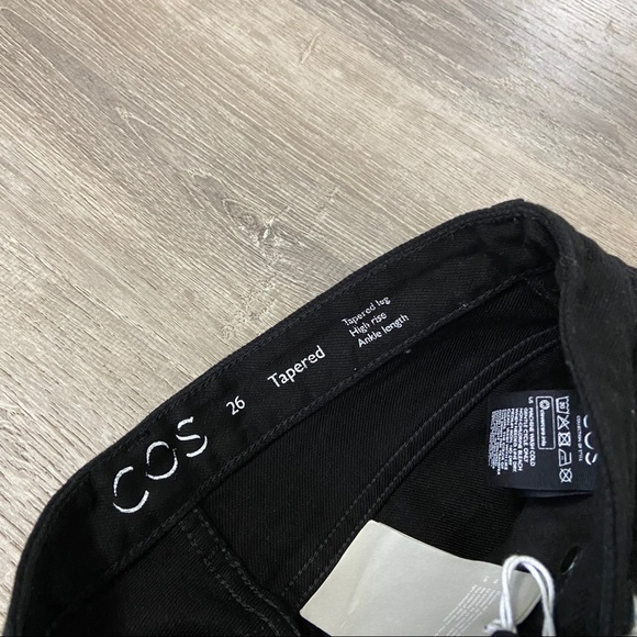 ๐ COS SZ 26 Tapered High Rise Ankle - Picture 8 of 8
